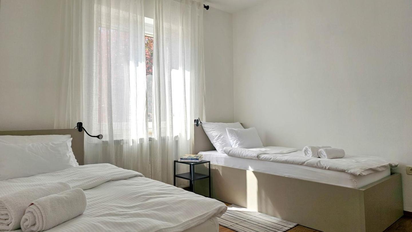 Casa Lutoma Villa Kmeti Екстериор снимка