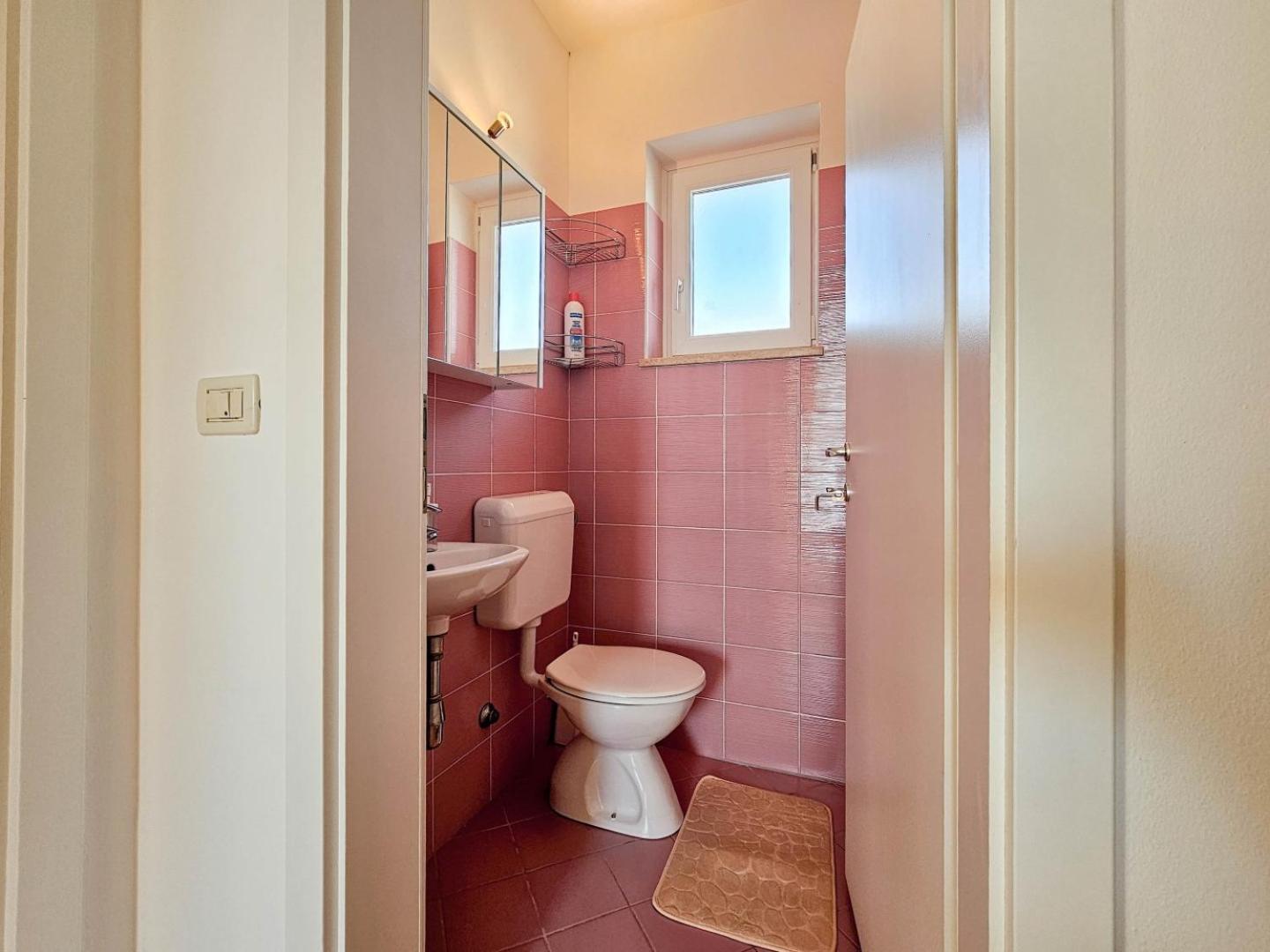 Casa Lutoma Villa Kmeti Екстериор снимка