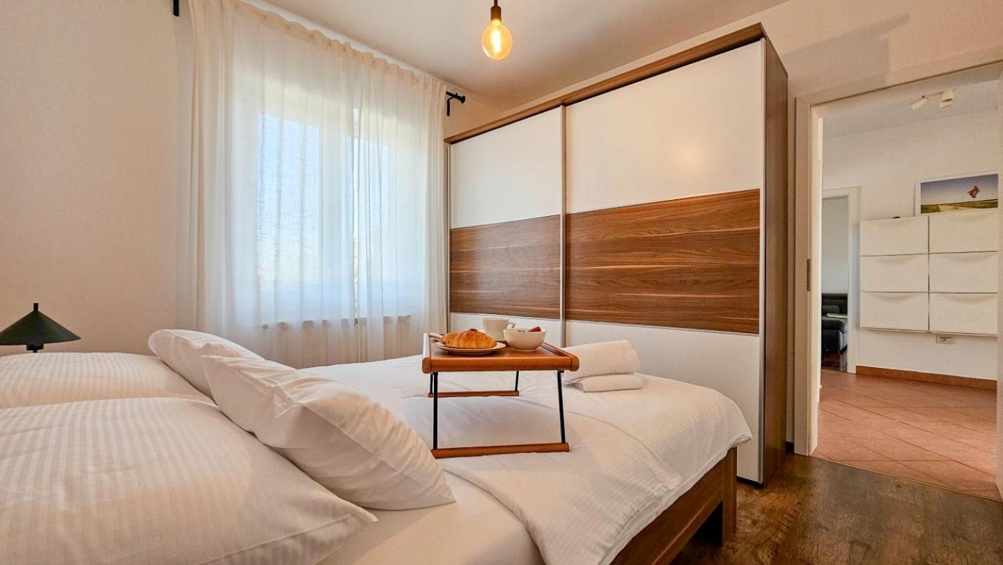 Casa Lutoma Villa Kmeti Екстериор снимка